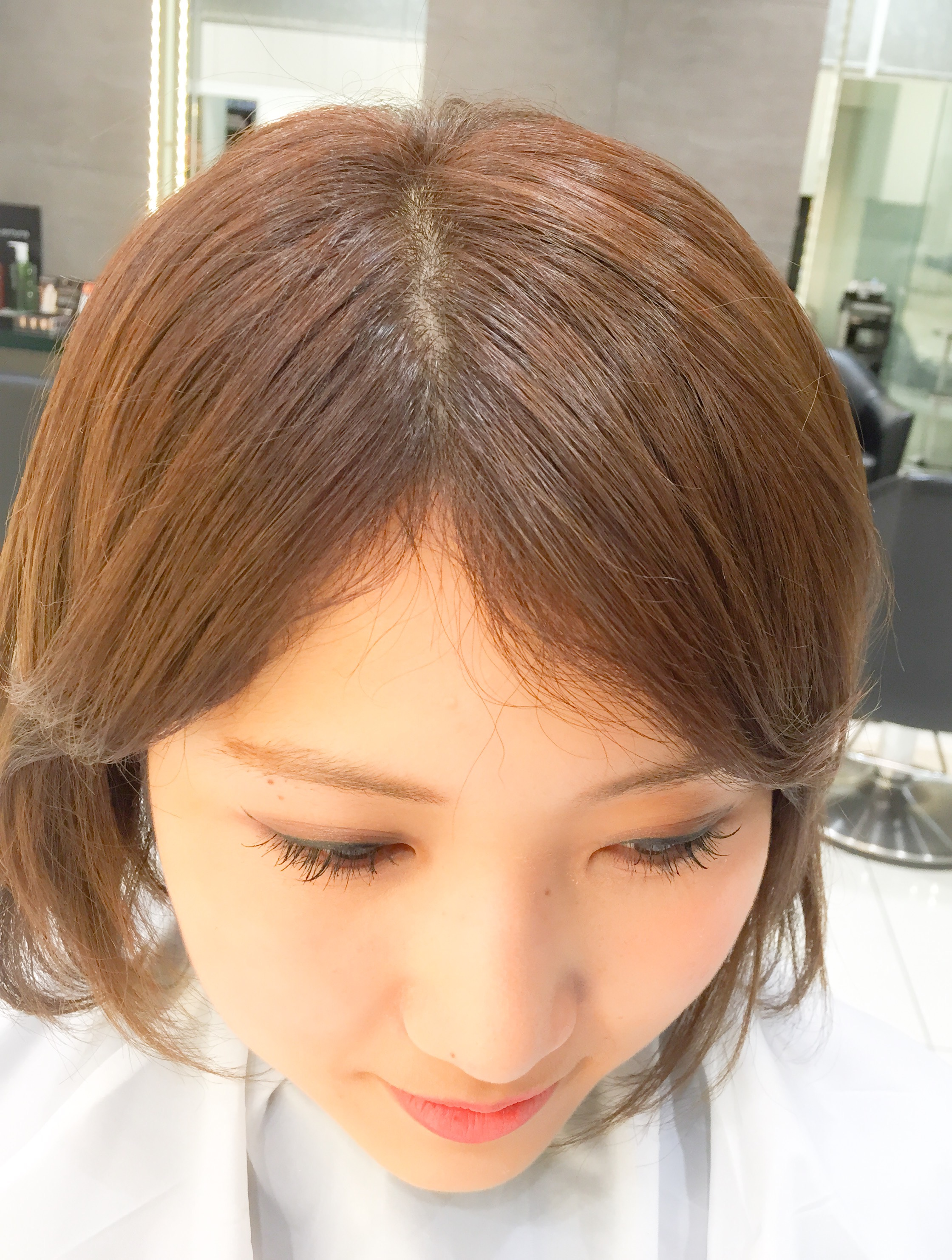 How To パックリ割れない前髪を作る たった2つの方法 Za Za Aoyama 美容院 美容室 ヘアサロンならza Za ザザ