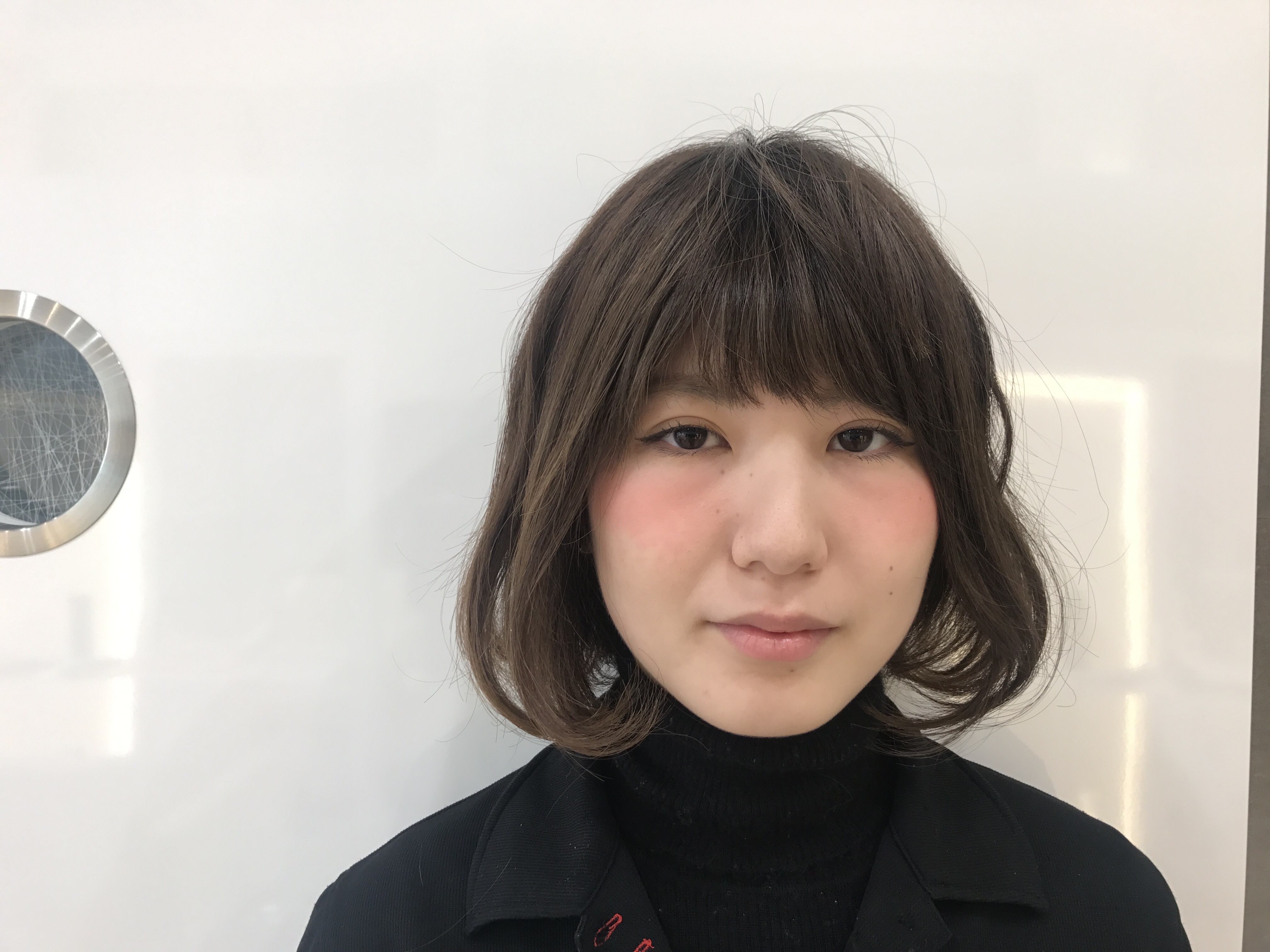 前髪だけじゃない！顔まわりの重要性！｜ZA/ZA AOYAMA｜美容院、美容室、ヘアサロンならZA/ZA｜ザザ